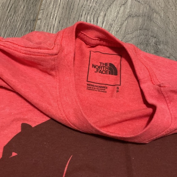 The North Face men’s t-shirt - Picture 2 of 3